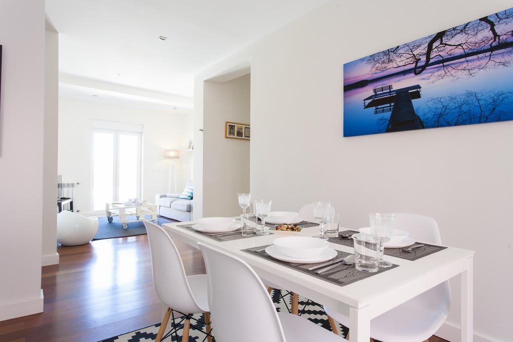 Joivy Joyful 2Br Apt With Terrace Nearby Sao Bento Palace Διαμέρισμα Lisboa Δωμάτιο φωτογραφία