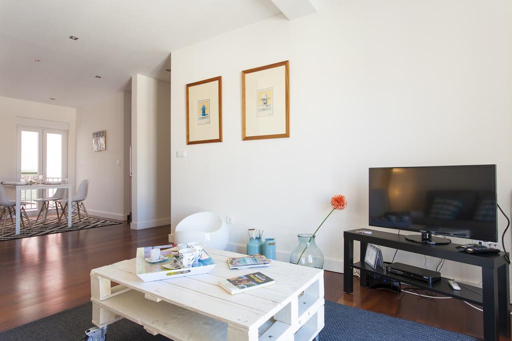 Joivy Joyful 2Br Apt With Terrace Nearby Sao Bento Palace Διαμέρισμα Lisboa Δωμάτιο φωτογραφία