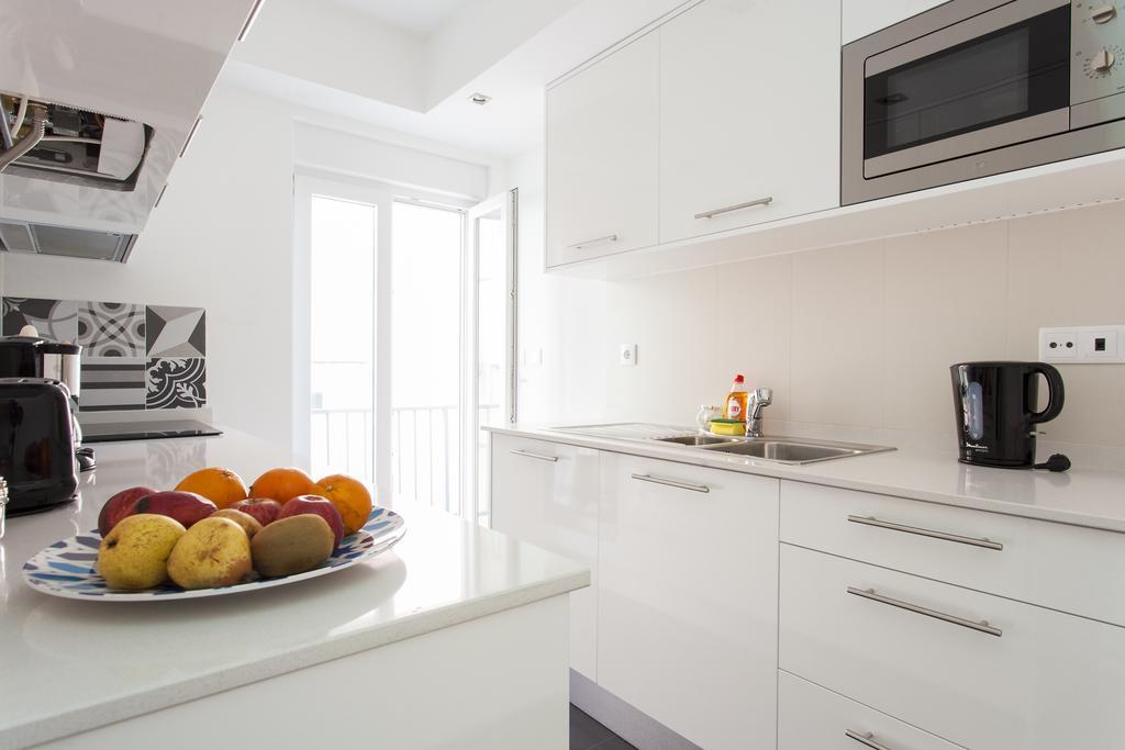 Joivy Joyful 2Br Apt With Terrace Nearby Sao Bento Palace Διαμέρισμα Lisboa Δωμάτιο φωτογραφία