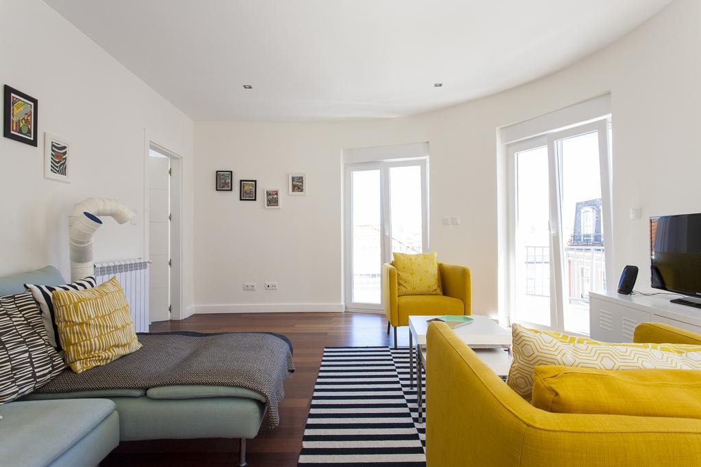 Joivy Joyful 2Br Apt With Terrace Nearby Sao Bento Palace Διαμέρισμα Lisboa Εξωτερικό φωτογραφία